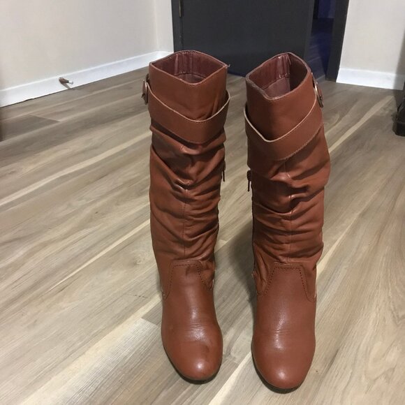 Greenwich Village Ladies Brown/Tan Leather Boots Size 9B - Picture 3 of 7